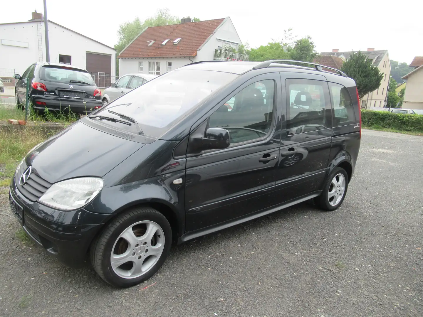 Mercedes-Benz Vaneo 1.6 La Vida Noir - 2