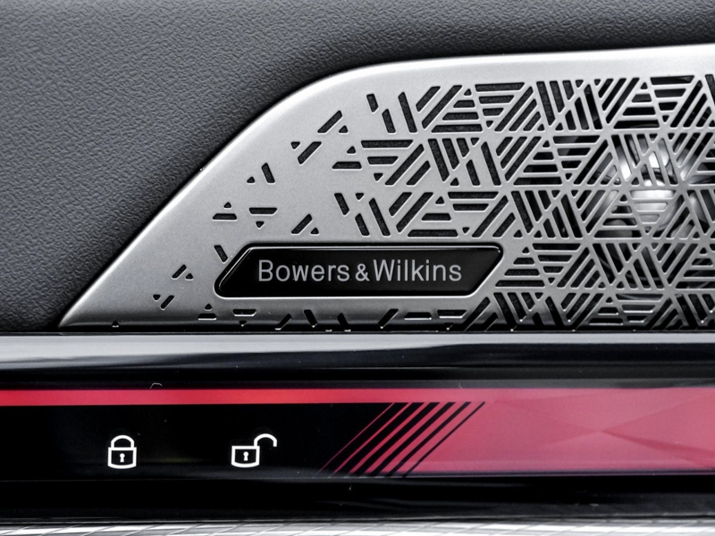 BMW 550 e xDrive M Sport PRO DA Prof. PA+ B/W PANO — photo 11