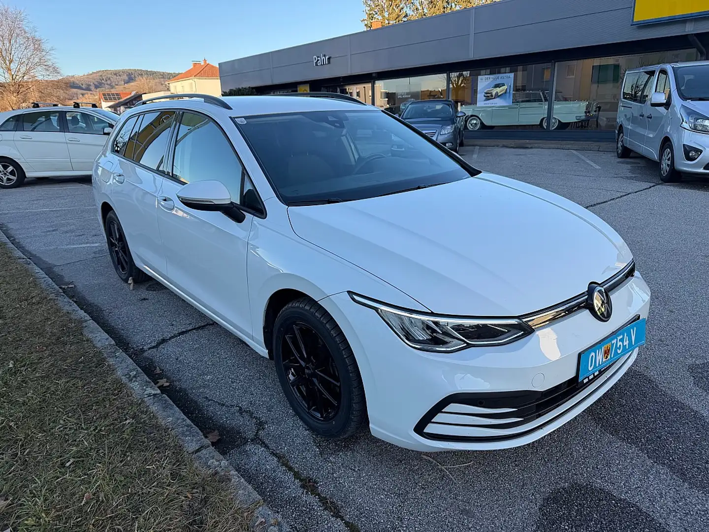 Volkswagen Golf Variant 2,0 TDI Life DSG Weiß - 2