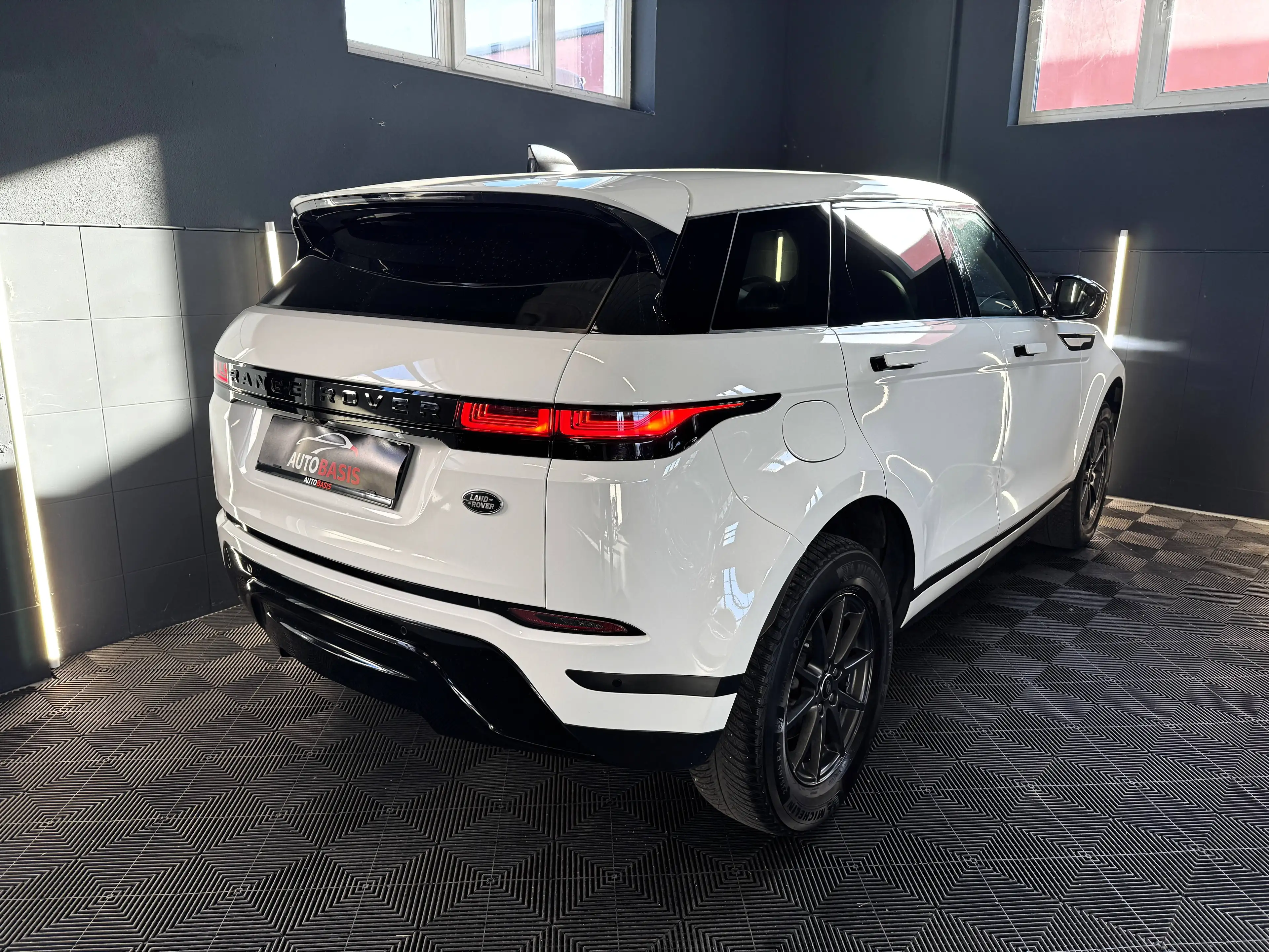 Land Rover Range Rover Evoque 2,0 D150 AWD Aut. 1.Besitz/Led/Kamera/Leder/Winter-Paket — photo 7