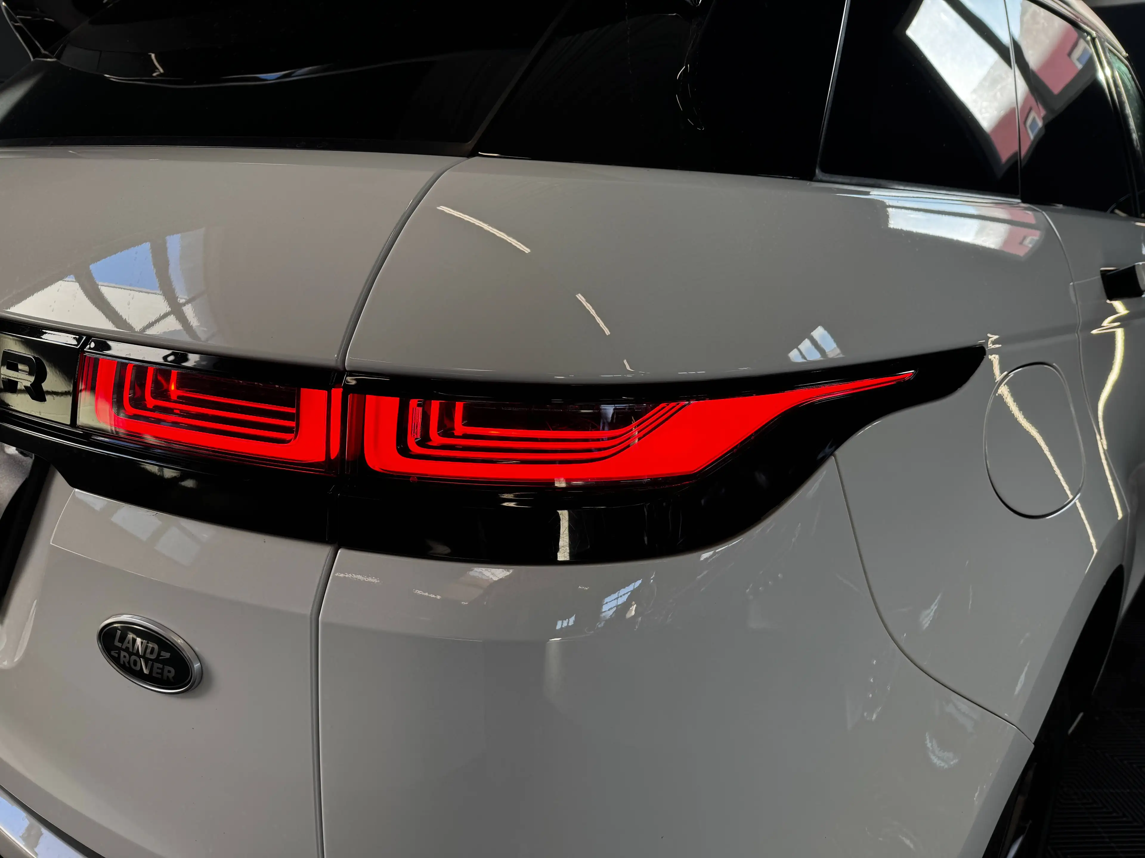 Land Rover Range Rover Evoque 2,0 D150 AWD Aut. 1.Besitz/Led/Kamera/Leder/Winter-Paket — photo 11