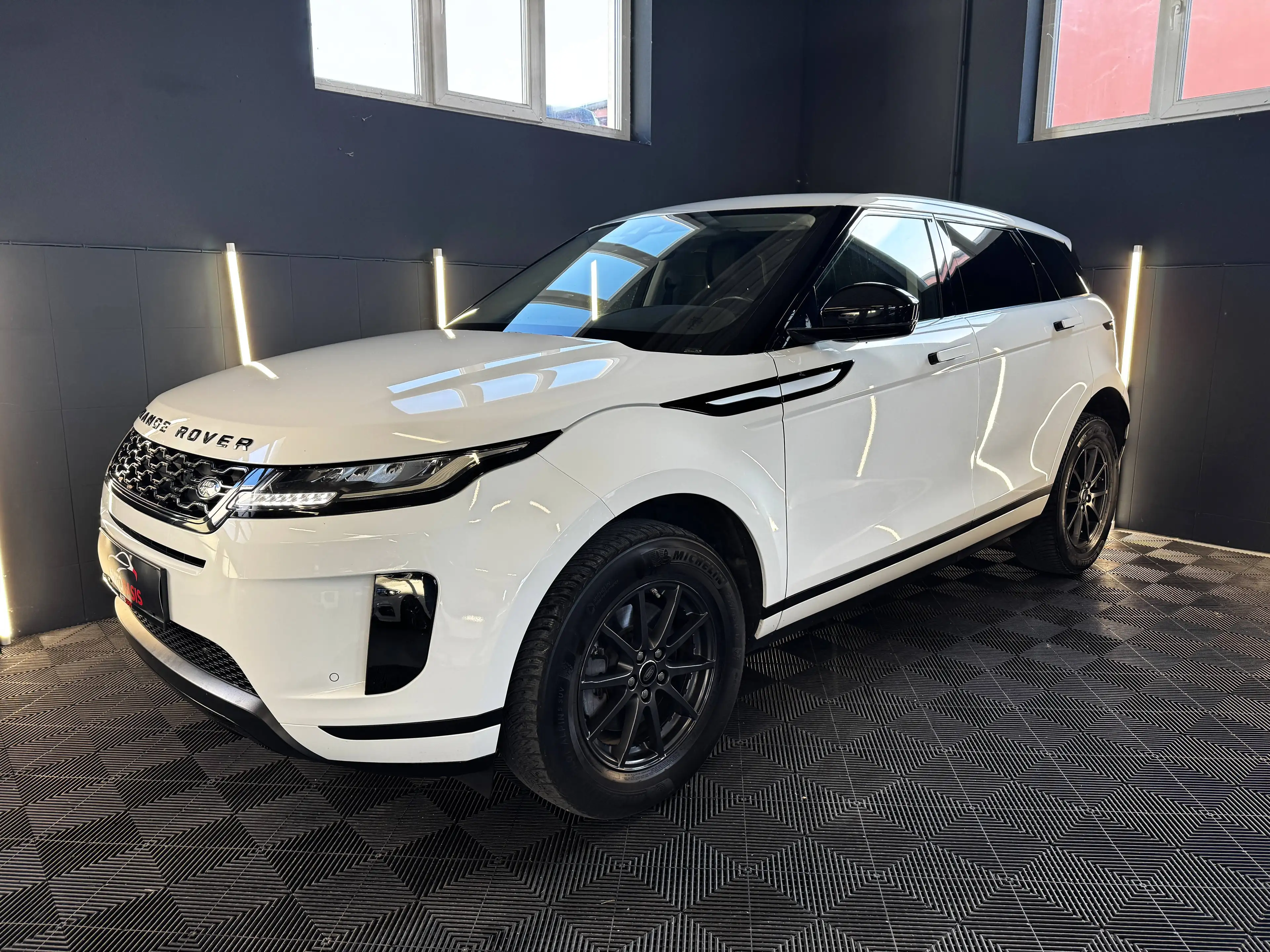 Land Rover Range Rover Evoque 2,0 D150 AWD Aut. 1.Besitz/Led/Kamera/Leder/Winter-Paket — photo 2