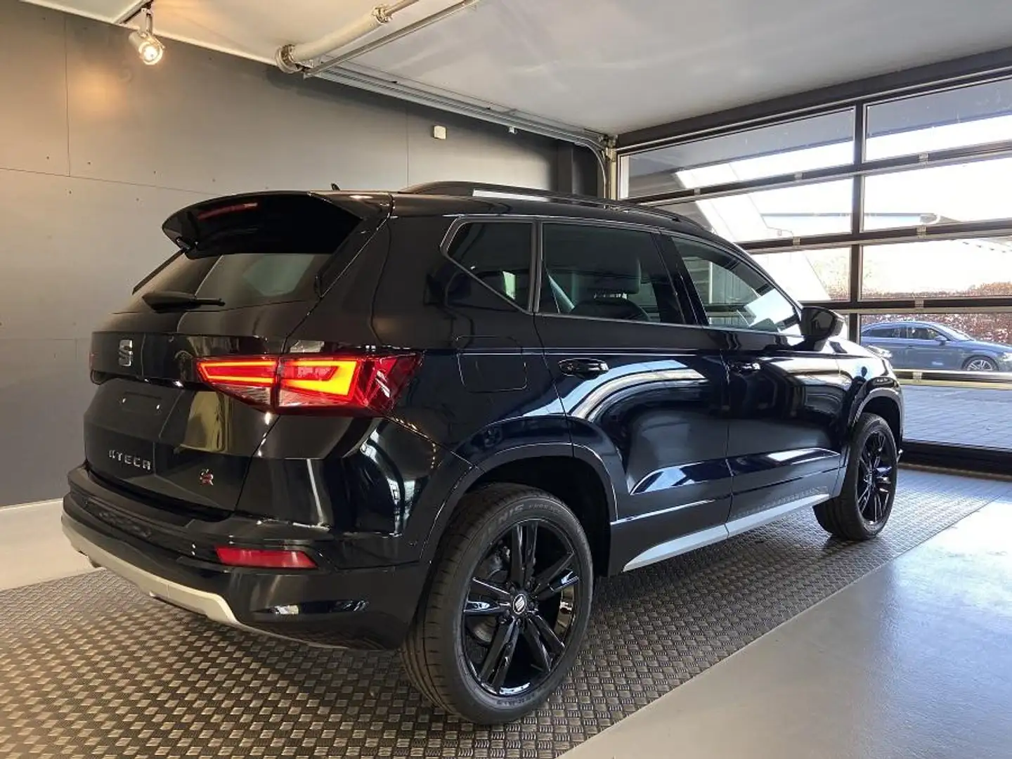 SEAT Ateca FR 1.5 TSI 150 ACT DSG NAVI, WINTER, BEATS, DAB... Noir - 2