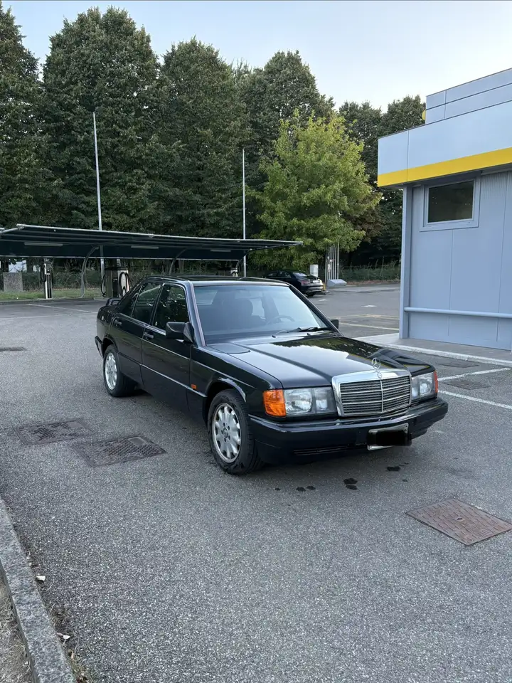 Mercedes-Benz 190 2.0 E 122cv, foto 3