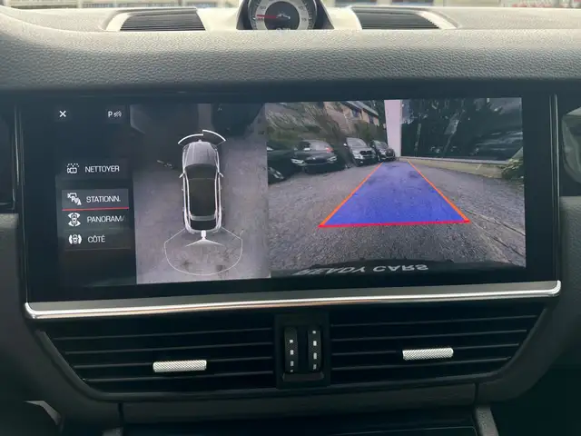Porsche Cayenne view 14