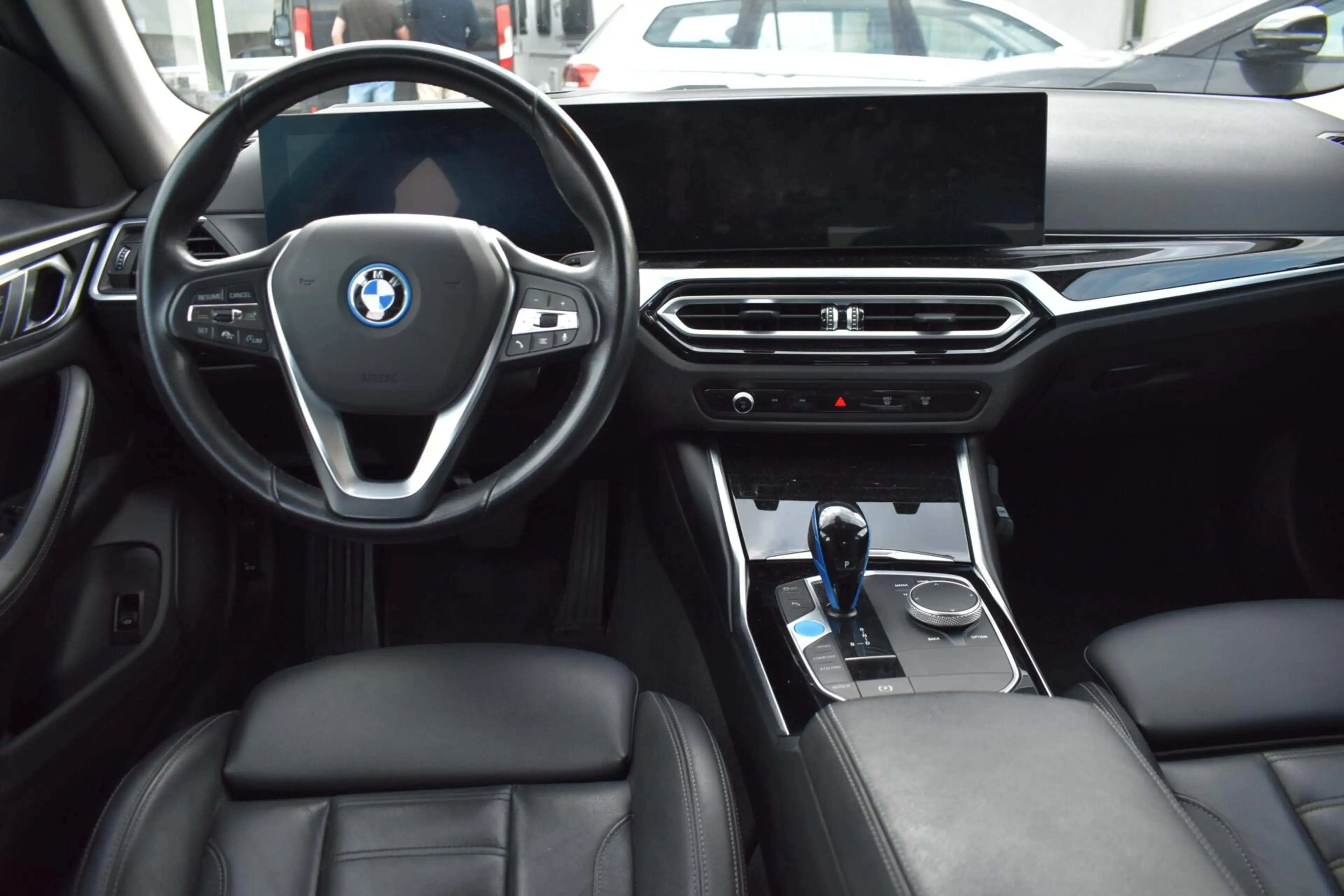 BMW i4 eDrive40 High Executive 84 kWh | Head-Up | Leder | — photo 12