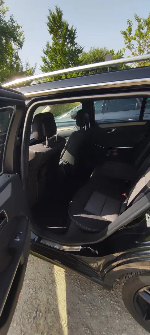 Mercedes-Benz 220 Mercedes E220 Schwarz - 1