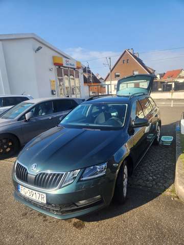 Imagine Skoda Octavia Combi 2.0 TDI DSG Ambition