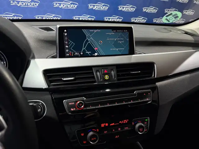 BMW X1 view 13