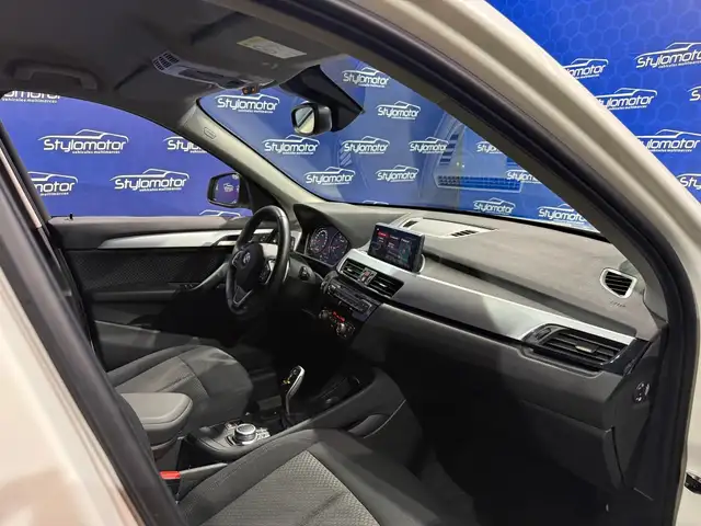 BMW X1 view 27