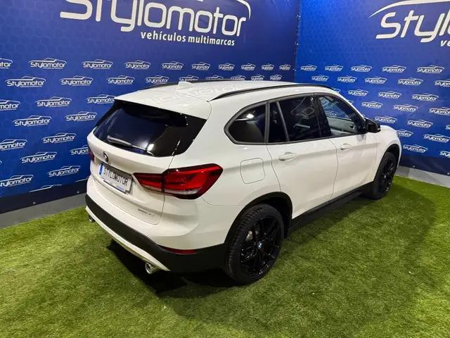 BMW X1 view 4