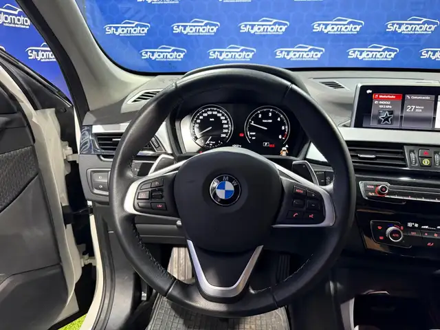 BMW X1 view 3