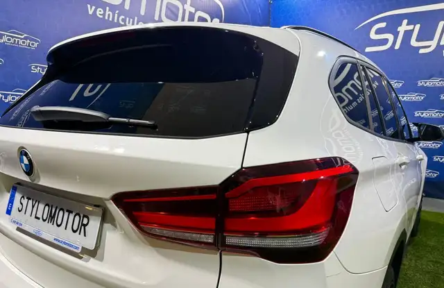 BMW X1 view 8