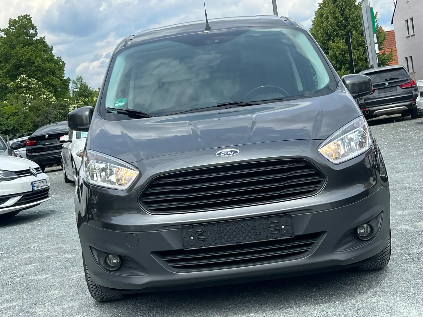 Ford Transit Courier Trend Grau - 2