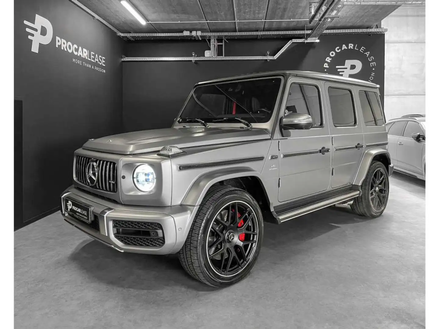 Mercedes-Benz G 63 AMG G63 AMG MANUFAKTUR/22/BURMESTER/DESIGNO MAGNO/360 Grijs - 1