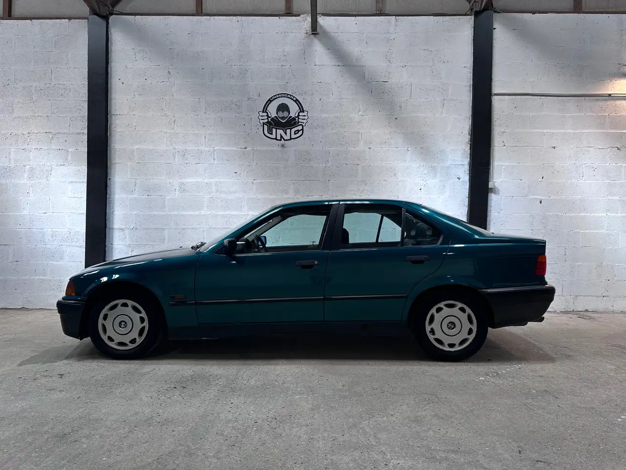 BMW 320i A, foto 3