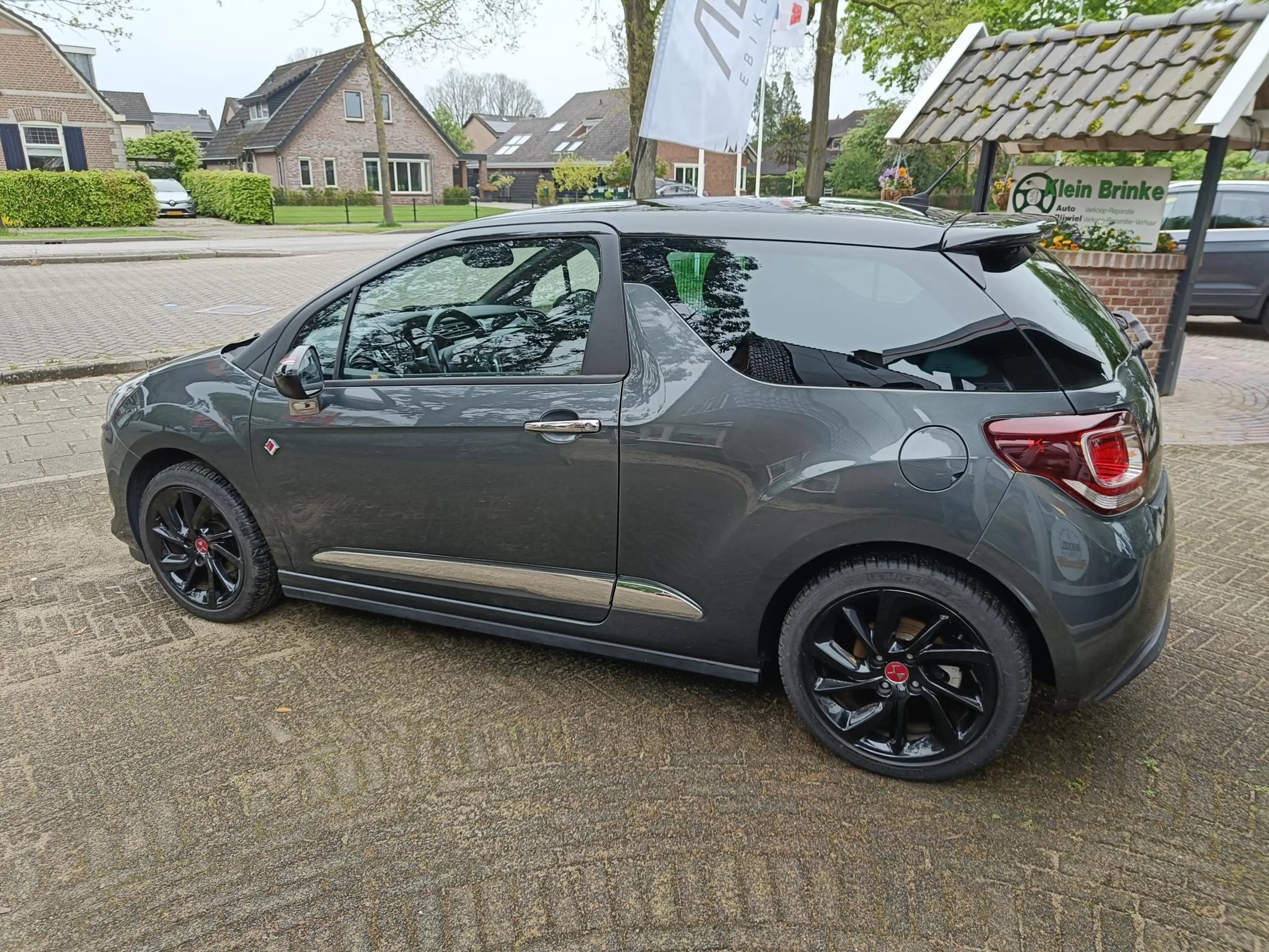 DS Automobiles DS 3 1.2 PureTech 110 PK Performance Line Camera//lage — photo 6