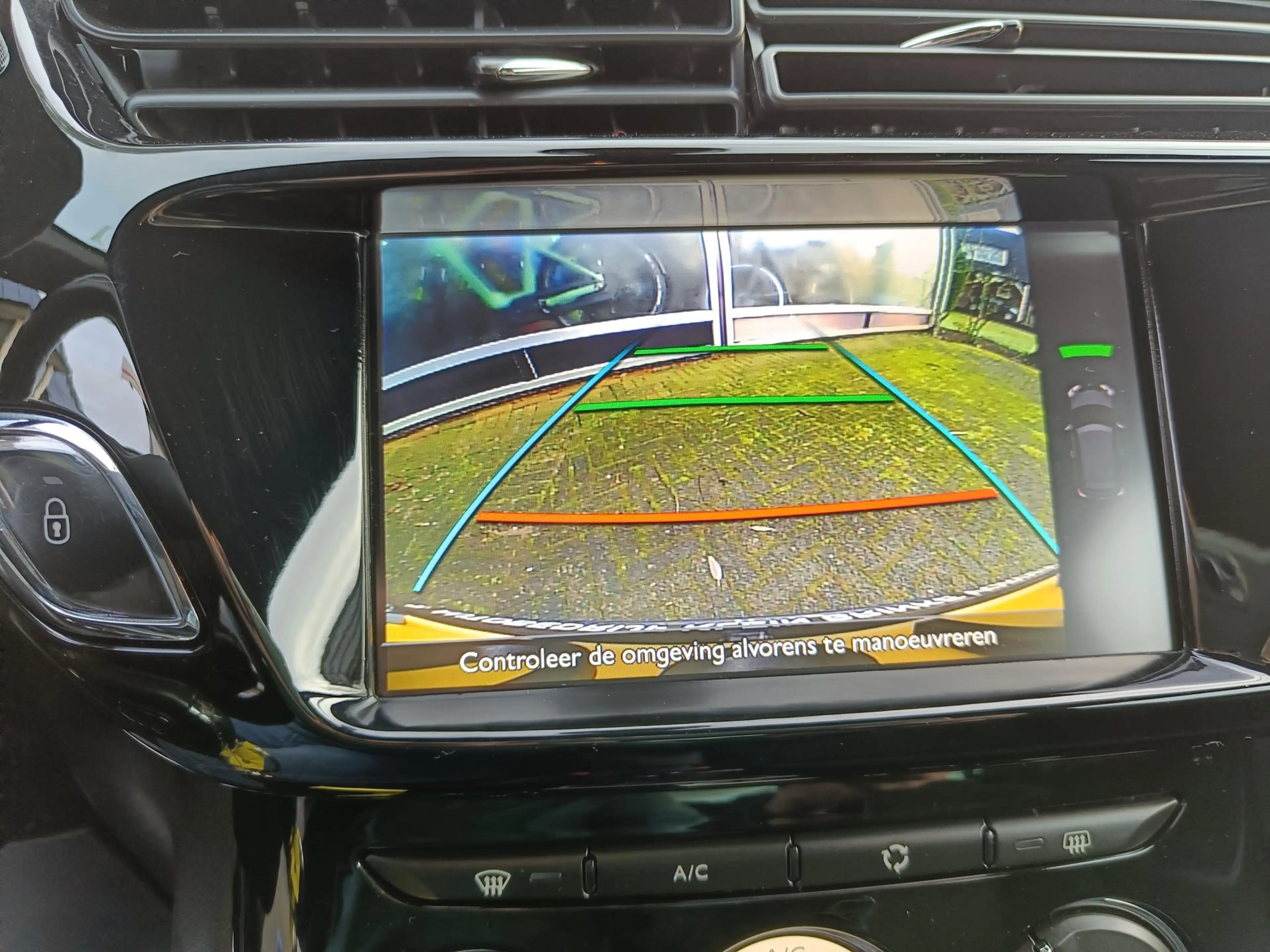 DS Automobiles DS 3 1.2 PureTech 110 PK Performance Line Camera//lage — photo 13