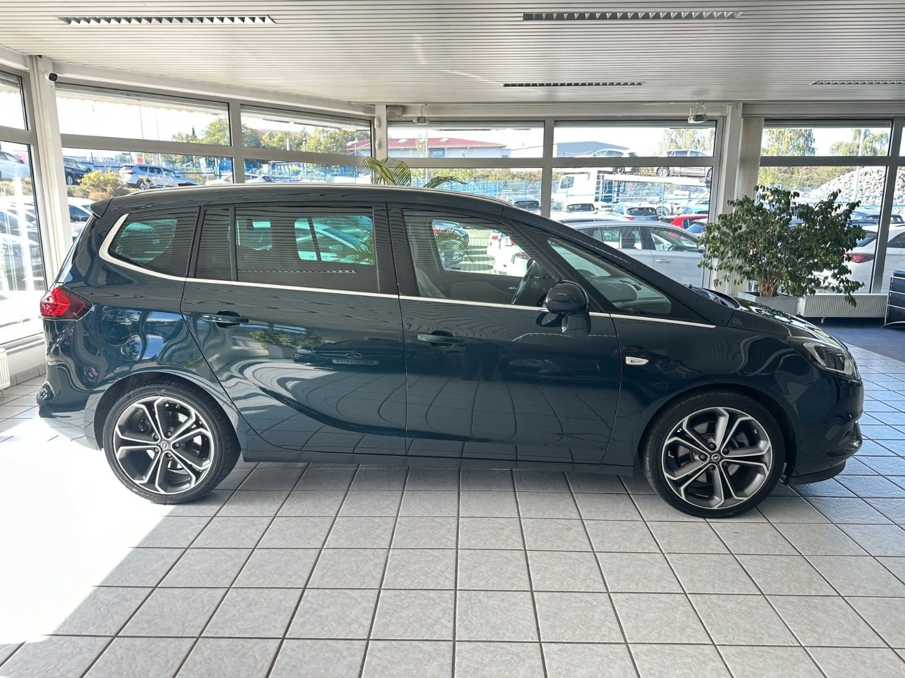 Opel Zafira C Innovation*7-Sitze*ACC*AHK*SHZ*Spurhalt — photo 4