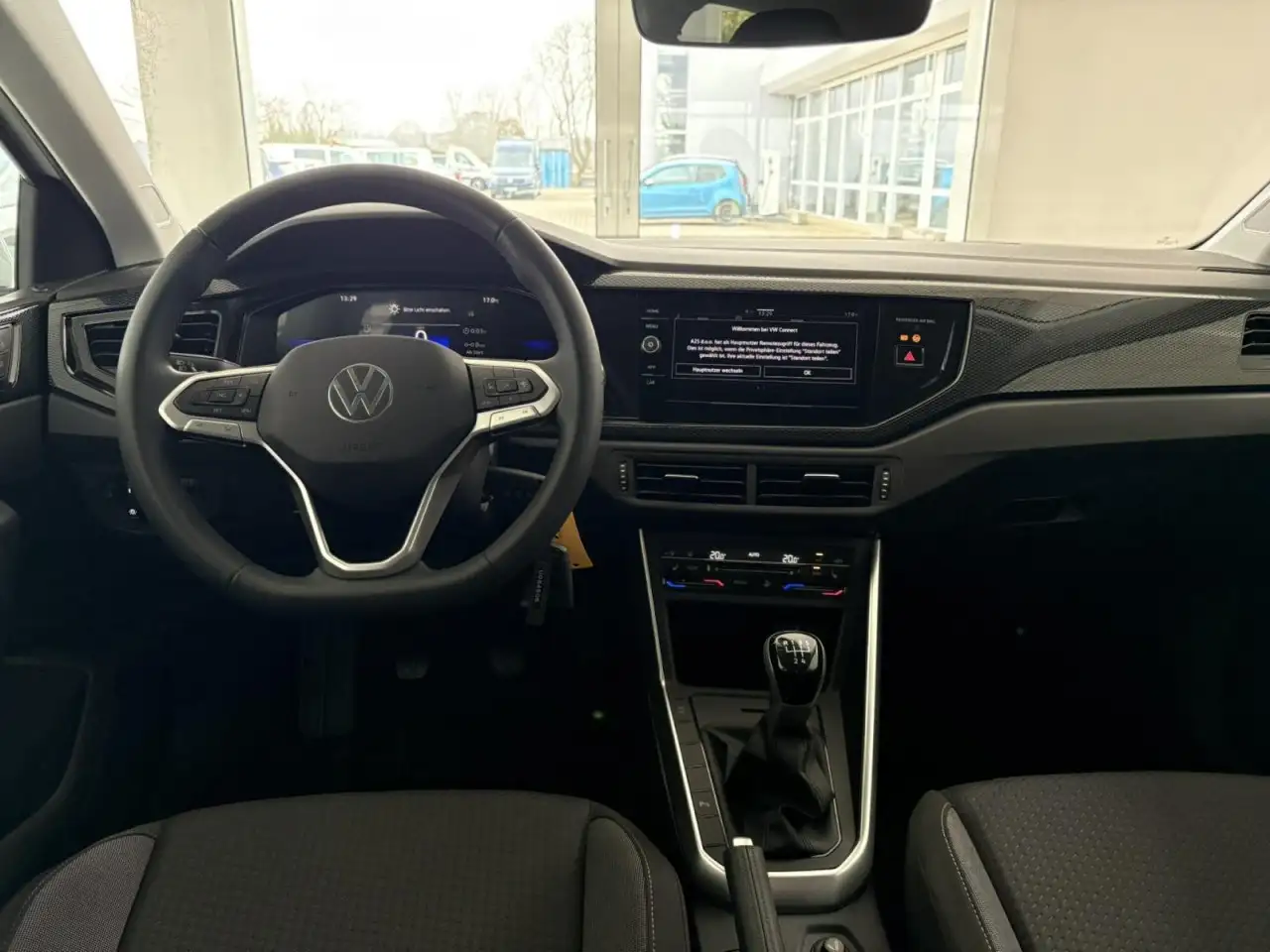 Volkswagen Polo Life Klima Rückfahrkamera Sitzheizung Fenster el. 7