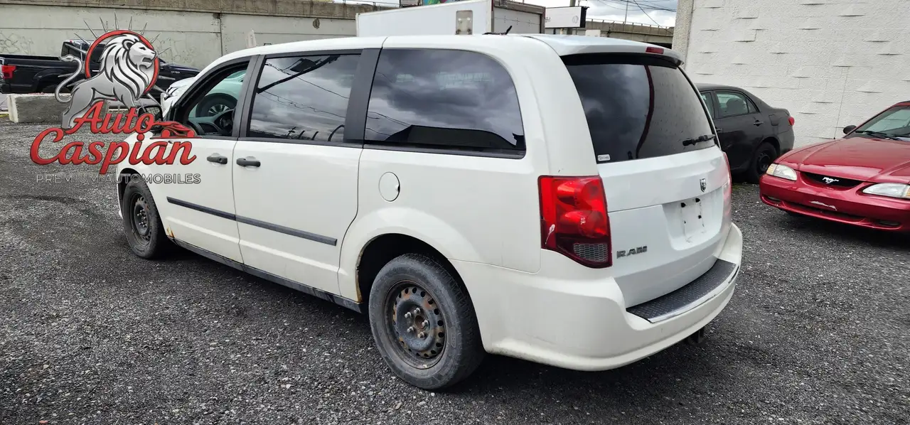 RAM Cargo Van снимка RAM Cargo Van