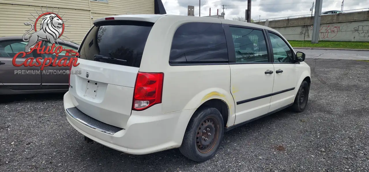 RAM Cargo Van снимка RAM Cargo Van