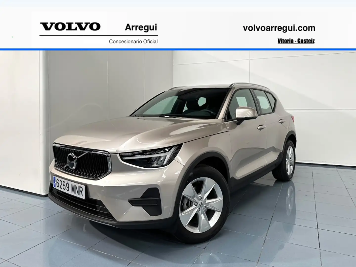 Volvo XC40 T2 Core Aut. Beżowy - 1