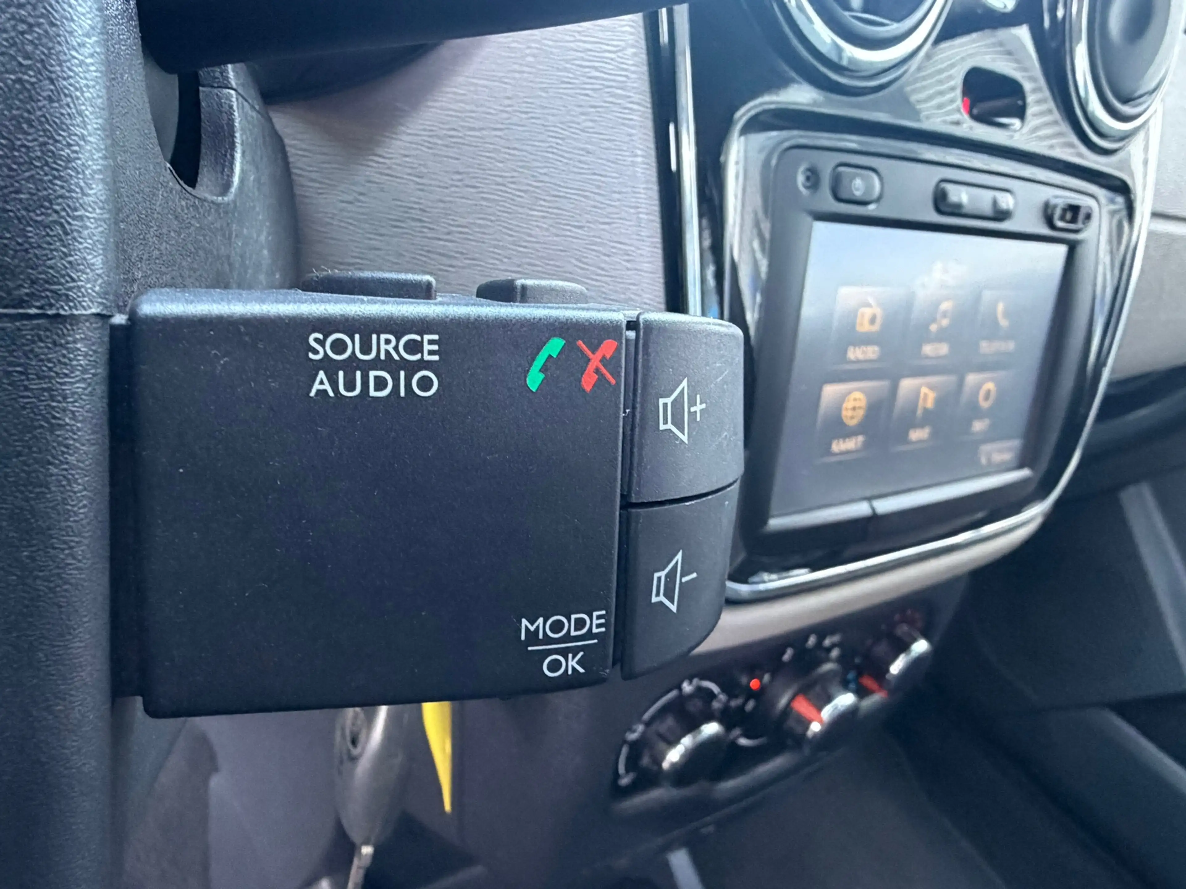 Dacia Dokker 1.2 TCe Lauréate 116PK Navi,Airco,Cruise,Isofix,Bl — photo 30