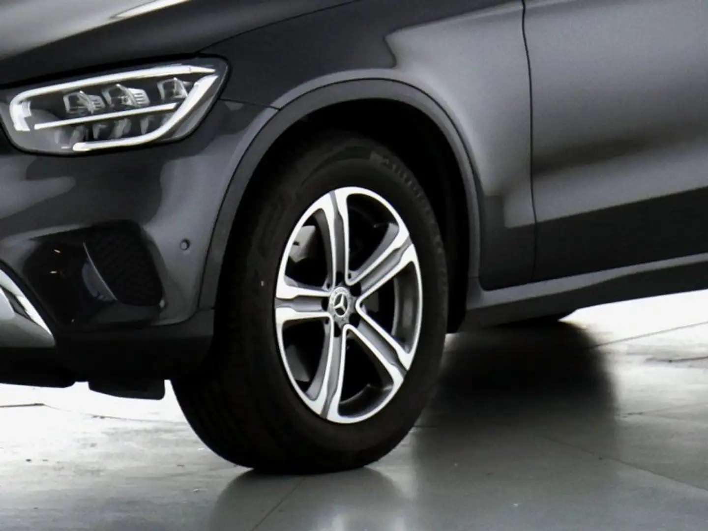 Mercedes-Benz GLC 220 d 4M Infotainment2/AdvancedPark/Exclusiv Grau - 2