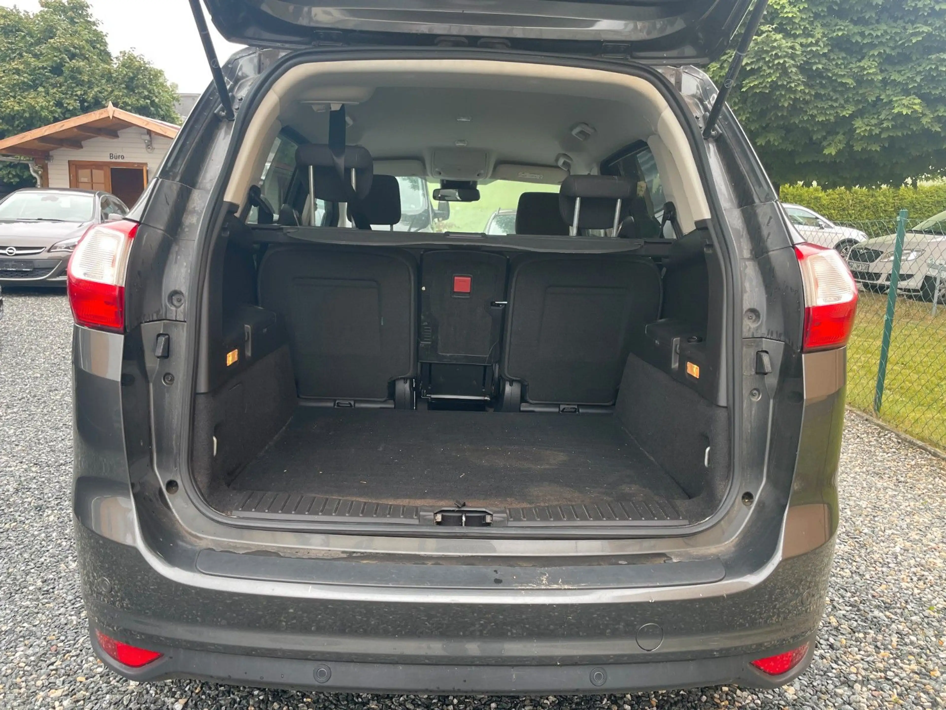 Ford Grand C-Max 1,0 EcoBoost 92kW Business Edition — photo 11