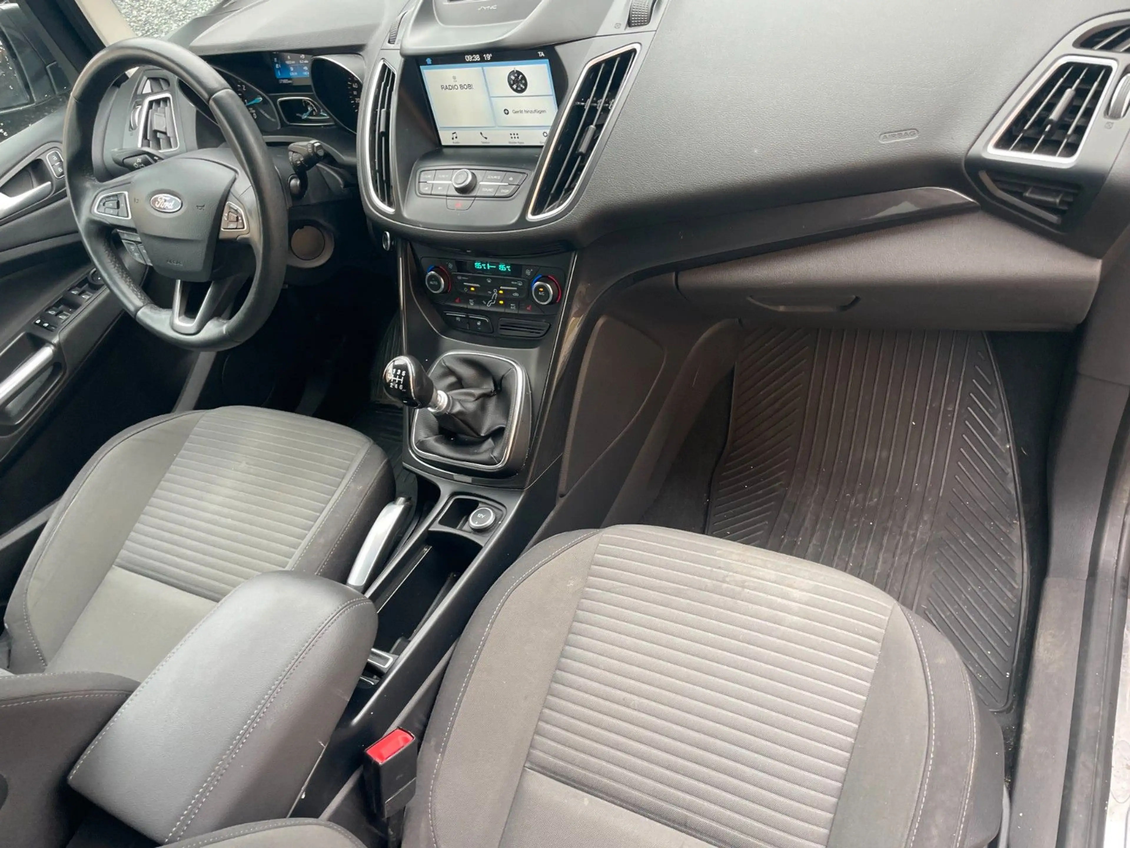 Ford Grand C-Max 1,0 EcoBoost 92kW Business Edition — photo 8