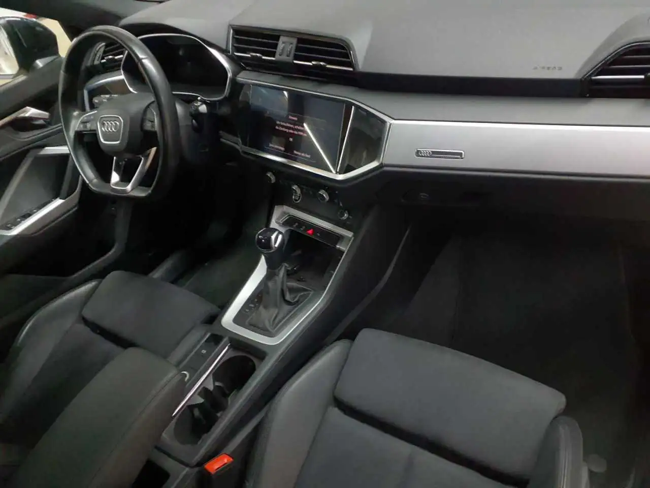 Audi Q3 35 TDI S tronic S line Navi Pano AHK, миниатюра 9