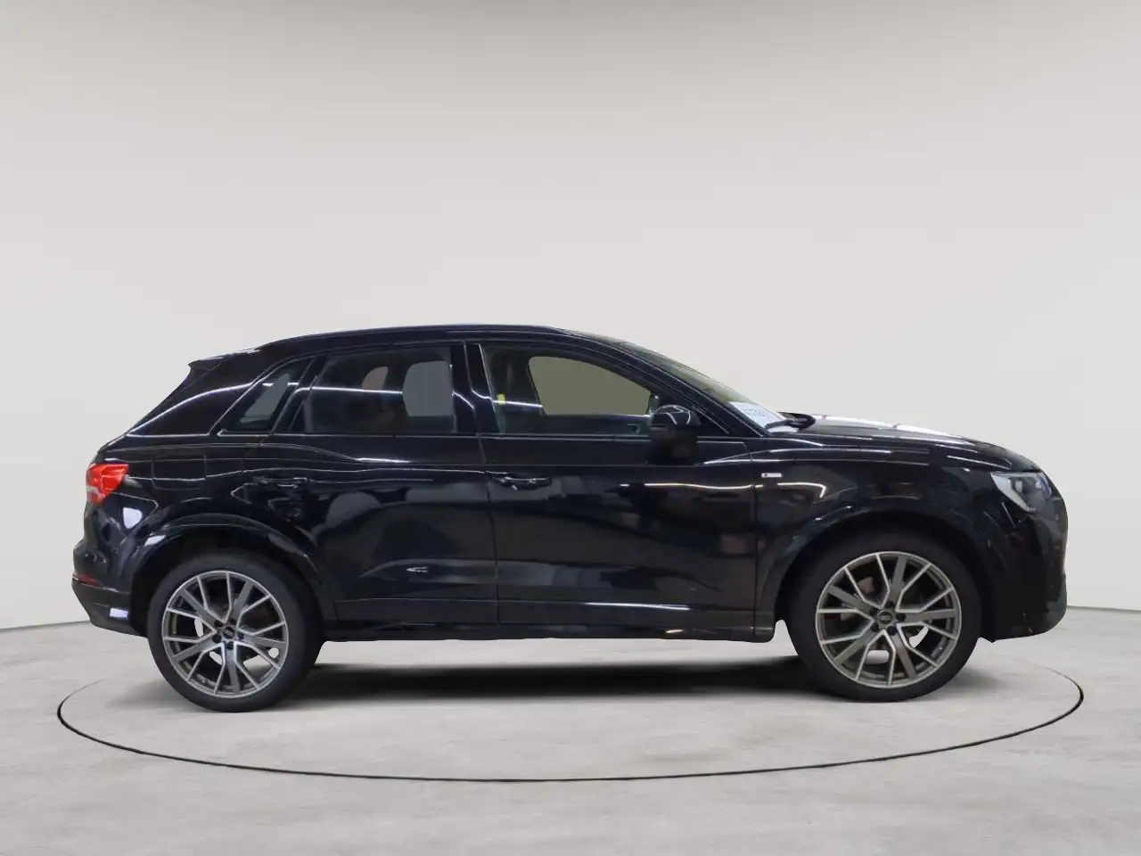 Audi Q3 35 TDI S tronic S line Navi Pano AHK, миниатюра 3