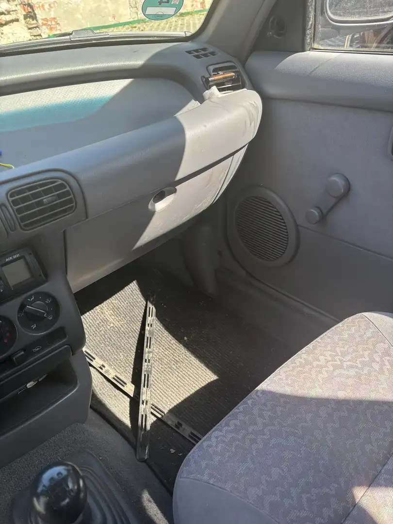 Nissan Micra - 2