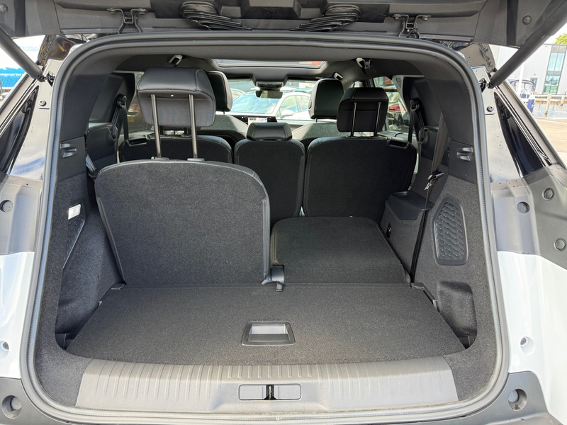 Peugeot 5008 1.6 Plug-in Hybrid 225 GT Exclusive 7P SCHUIFDAK A — photo 7