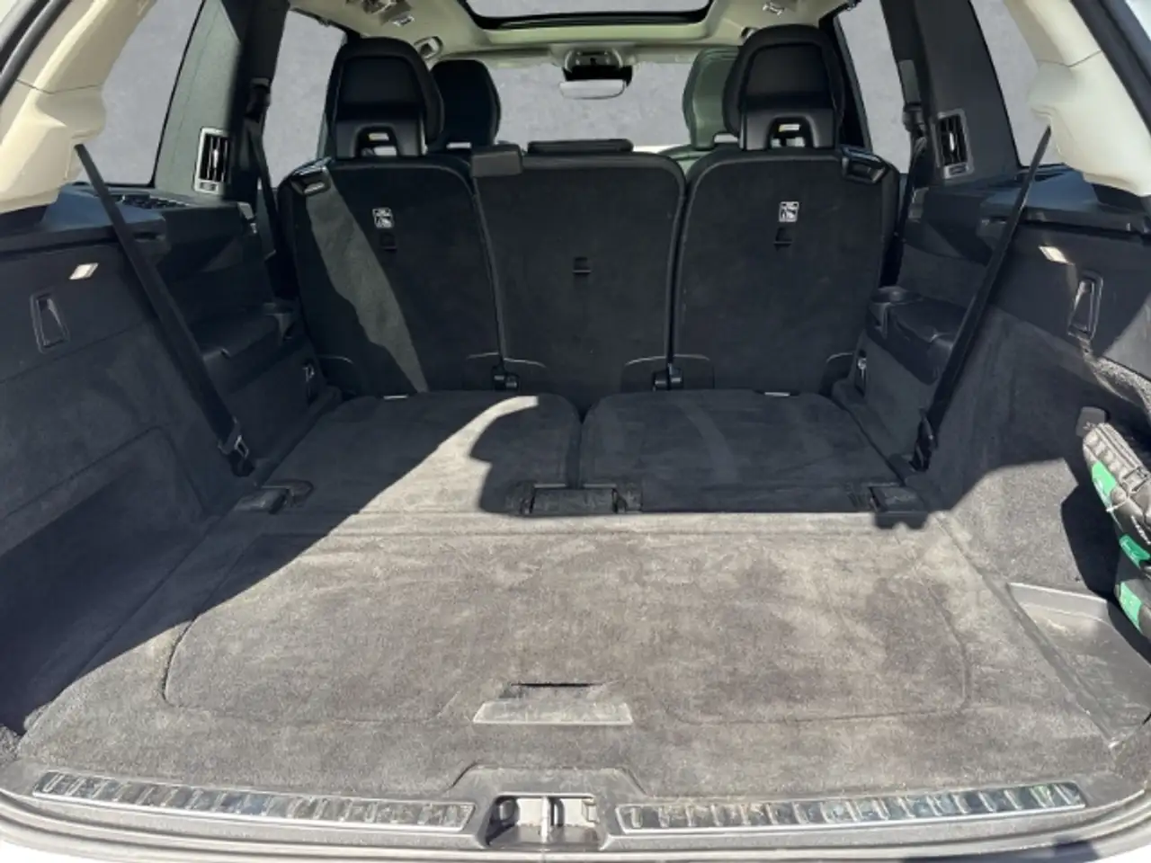 Volvo XC90 Inscription Edition T8 22''LM Luftf. 7-Sitzer AHK, миниатюра 10