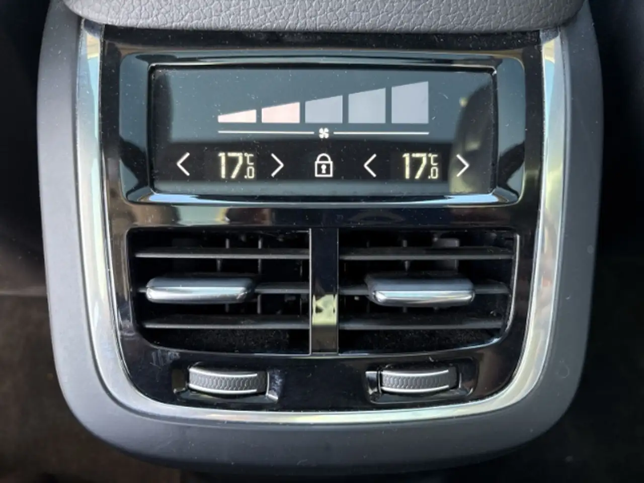 Volvo XC90 Inscription Edition T8 22''LM Luftf. 7-Sitzer AHK, миниатюра 20