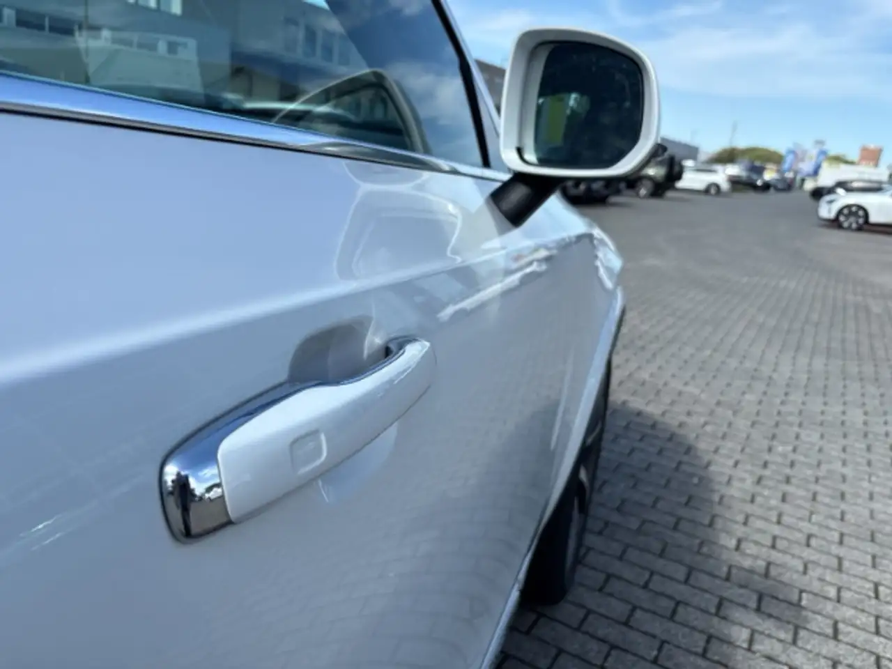 Volvo XC90 Inscription Edition T8 22''LM Luftf. 7-Sitzer AHK, миниатюра 18