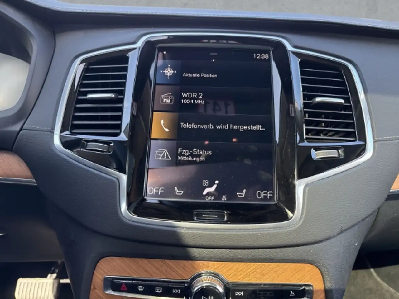 Volvo XC90 Inscription Edition T8 22''LM Luftf. 7-Sitzer AHK, миниатюра 13