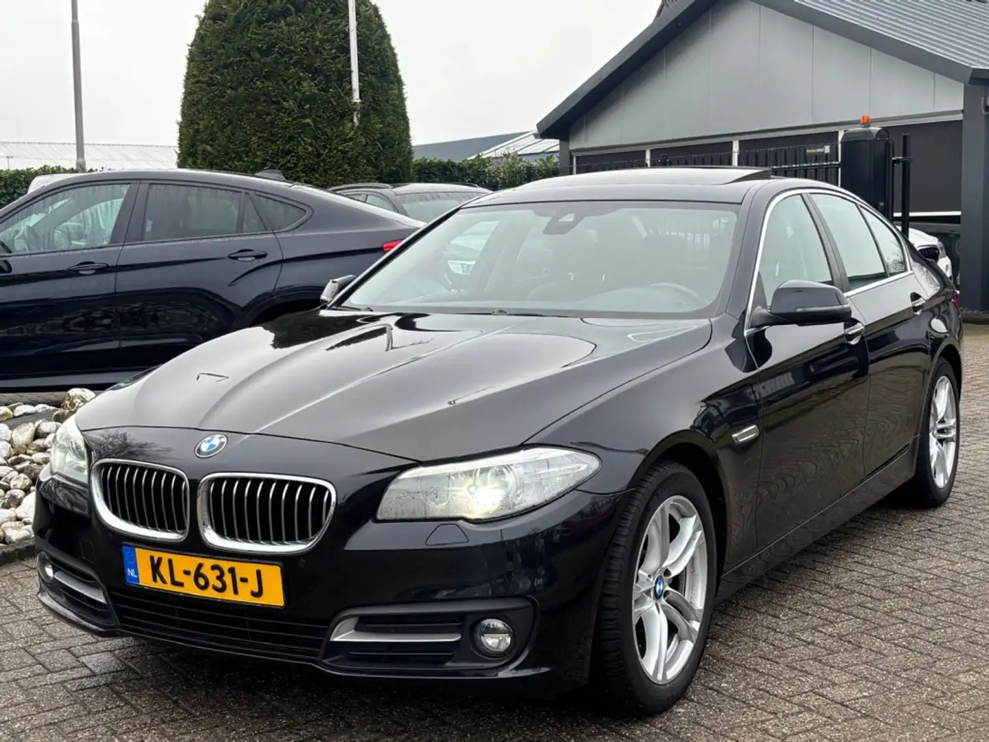 BMW 520 5-serie 520D Sedan High Exe 2016 Schuifdak Dealera Schwarz - 1