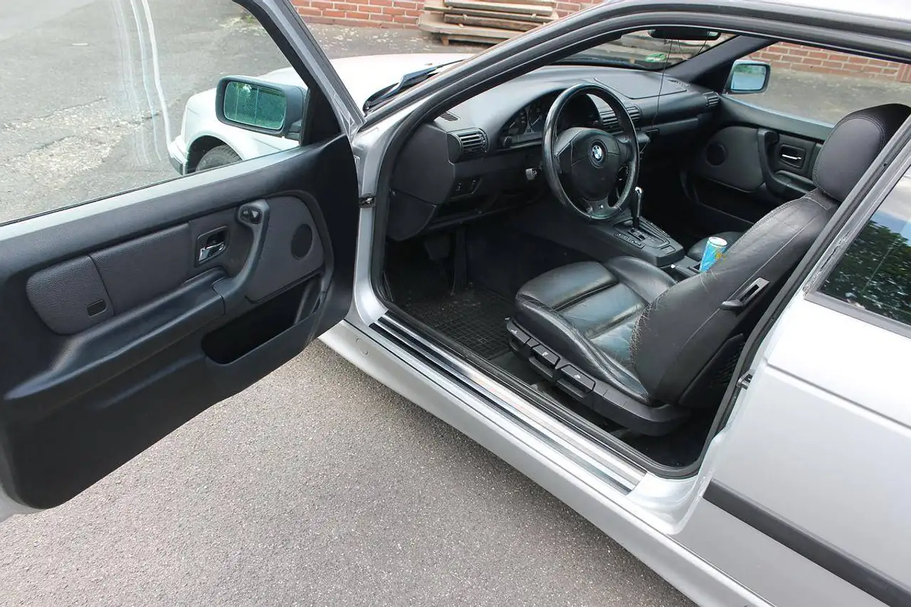 BMW 323ti compact Exclusiv Edition, foto 9