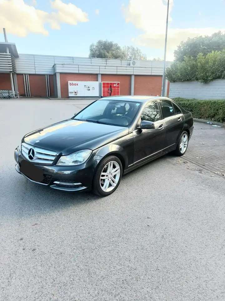 Mercedes-Benz C 180