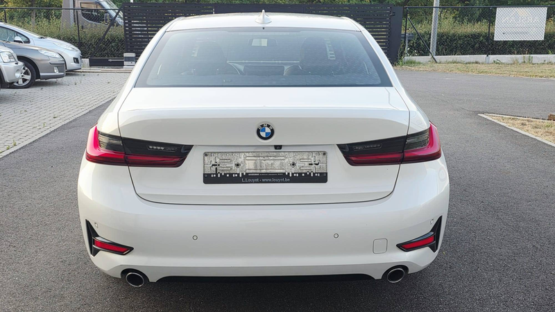 BMW 318 BMW 3 Series 318d Sport Line - Diesel - Automatic — photo 8