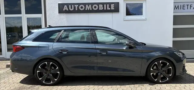 Cupra Leon view 8