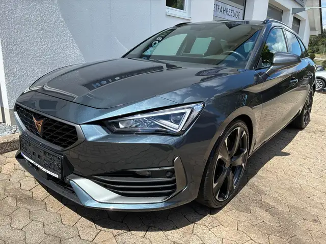 Cupra Leon view 2
