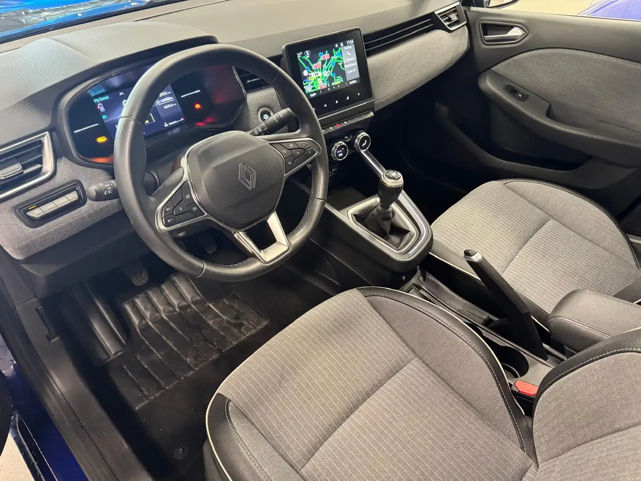 Renault Clio 1.0 tce TECHNO 90cv 9