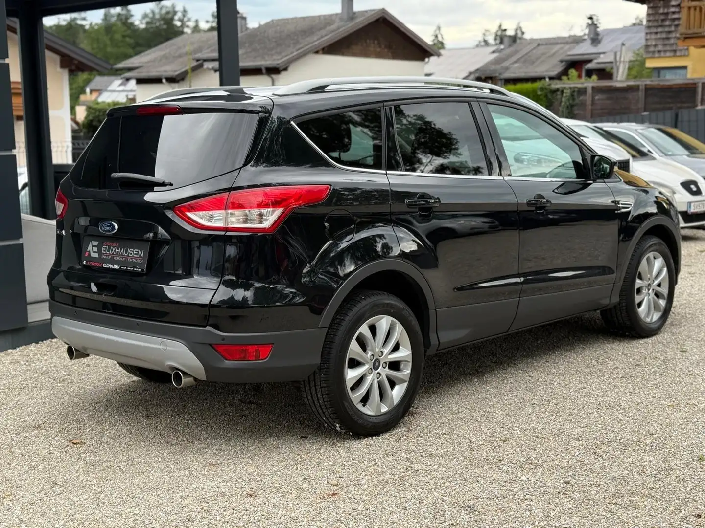 Ford Kuga 4x4 ALLRAD Schwarz - 2
