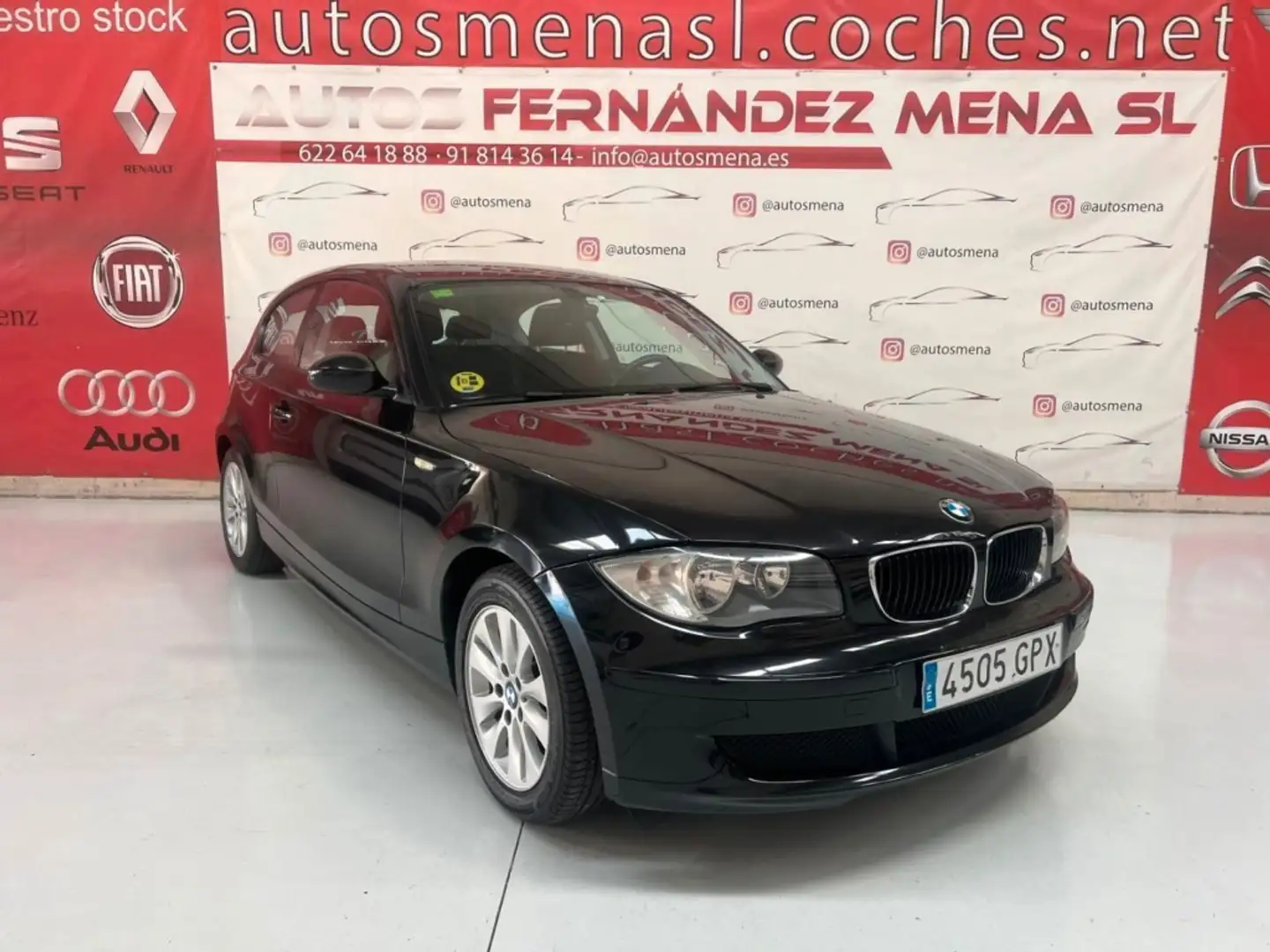 BMW 116 116d Negro - 1