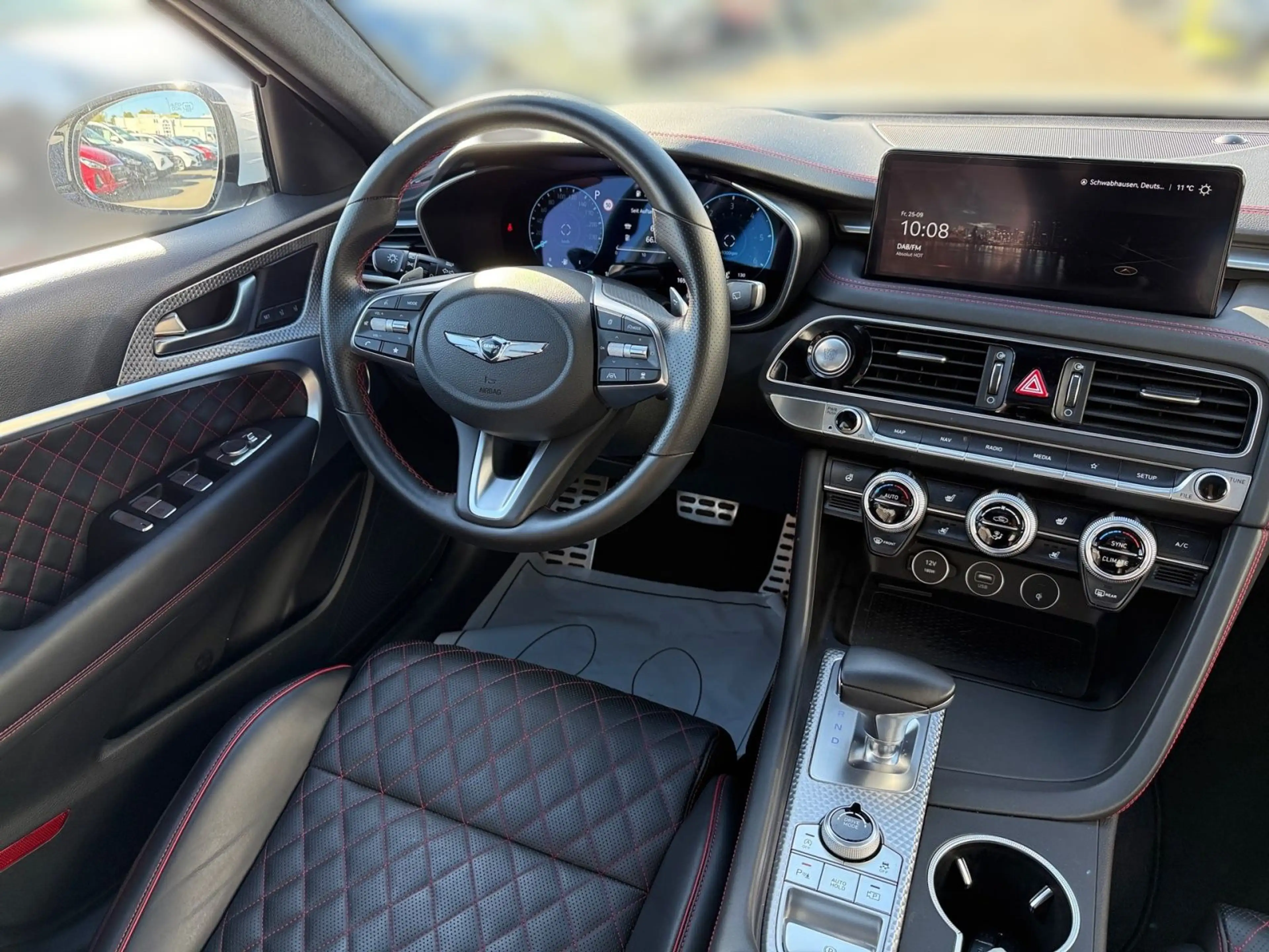 Genesis G70 Shooting Brake 2.2 CRDi Shooting Brake Sport — photo 10