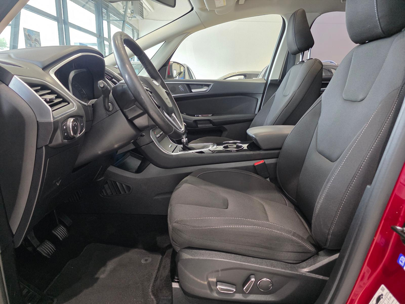 Ford S-Max 1.5 EcoBoost Titanium — photo 13
